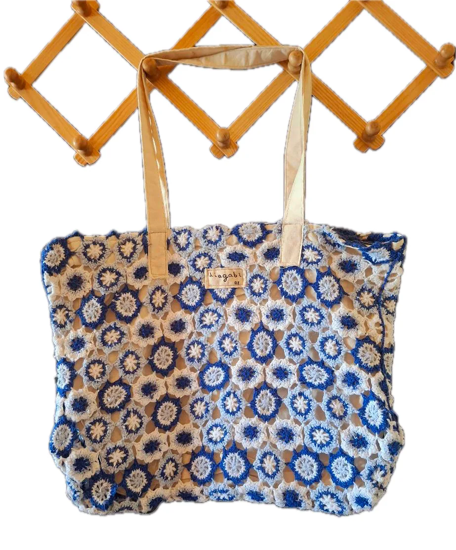 Handmade bags and objects by Lia Gabi